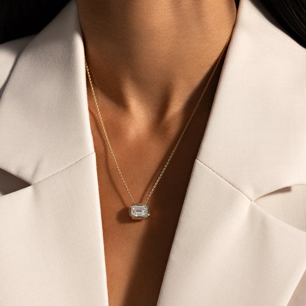 Dorée Lab Diamond Emerald Pendant image 16
